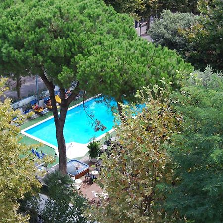 Hotel Carillon Bellaria-Igea Marina Bagian luar foto
